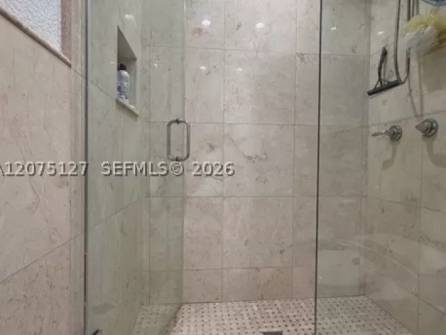 Продажа дома по адресу 15322 SW 144th Pl - фото 9365615