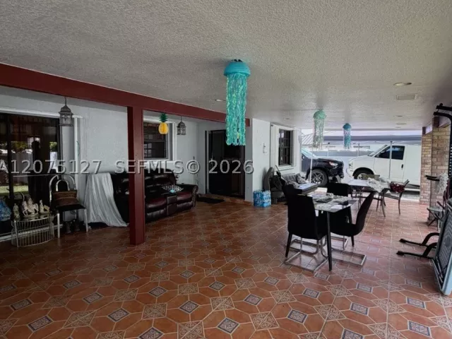 Продажа дома по адресу 15322 SW 144th Pl - фото 9365620