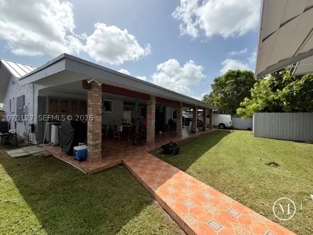 Продажа дома по адресу 15322 SW 144th Pl - фото 9365623