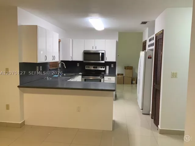Продажа дома по адресу 15322 SW 144th Pl - фото 9365605