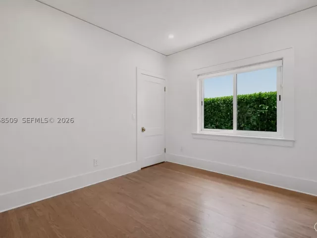 Продажа дома по адресу 829 Genoa St - фото 9369353