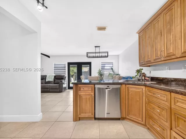 Продажа дома по адресу 15401 SW 144th Ave - фото 9349625