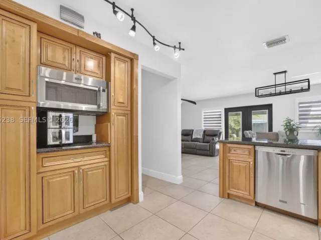 Продажа дома по адресу 15401 SW 144th Ave - фото 9349626