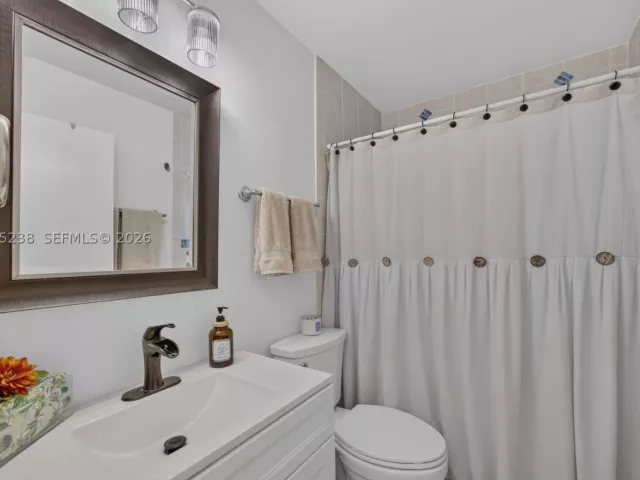 Продажа дома по адресу 15401 SW 144th Ave - фото 9349639