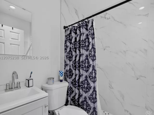 Продажа дома по адресу 15401 SW 144th Ave - фото 9349661