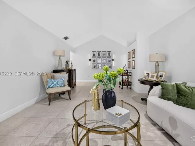 Продажа дома по адресу 15401 SW 144th Ave - фото 9349622
