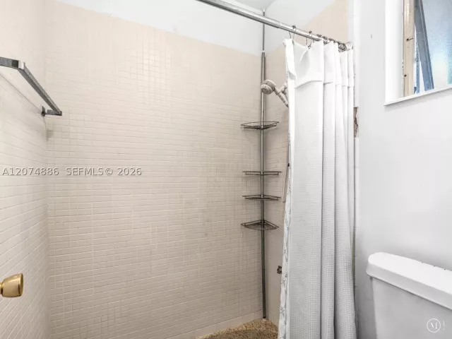 Продажа дома по адресу 5710 SW 89th Ave - фото 9350130