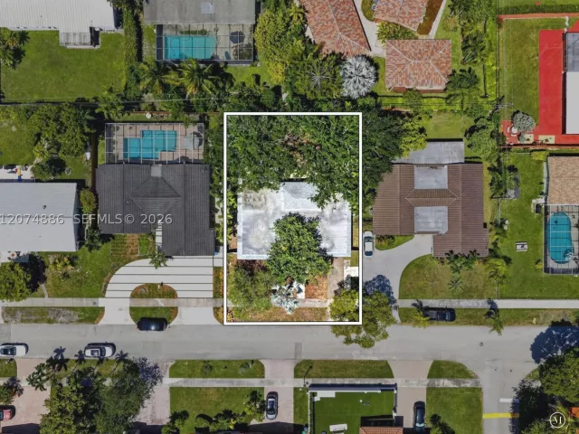 Продажа дома по адресу 5710 SW 89th Ave - фото 9350152
