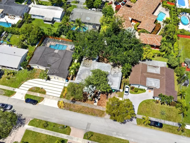 Продажа дома по адресу 5710 SW 89th Ave - фото 9350154