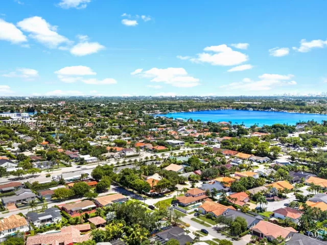 Продажа дома по адресу 5710 SW 89th Ave - фото 9350160