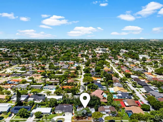 Продажа дома по адресу 5710 SW 89th Ave - фото 9350164