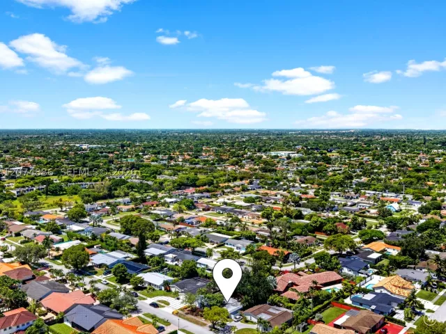 Продажа дома по адресу 5710 SW 89th Ave - фото 9350167