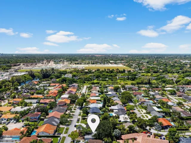 Продажа дома по адресу 5710 SW 89th Ave - фото 9350170