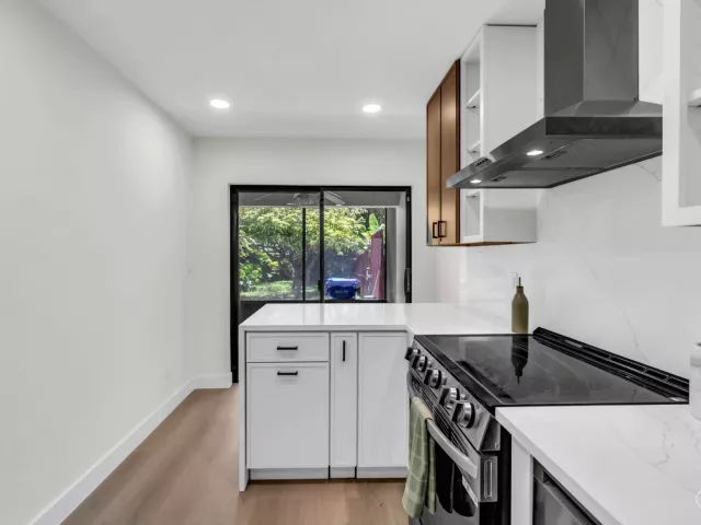 Продажа дома по адресу 176 NW 106th Terrace - фото 9375945