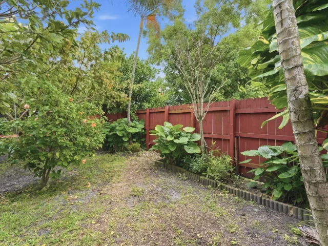 Продажа дома по адресу 176 NW 106th Terrace - фото 9375949