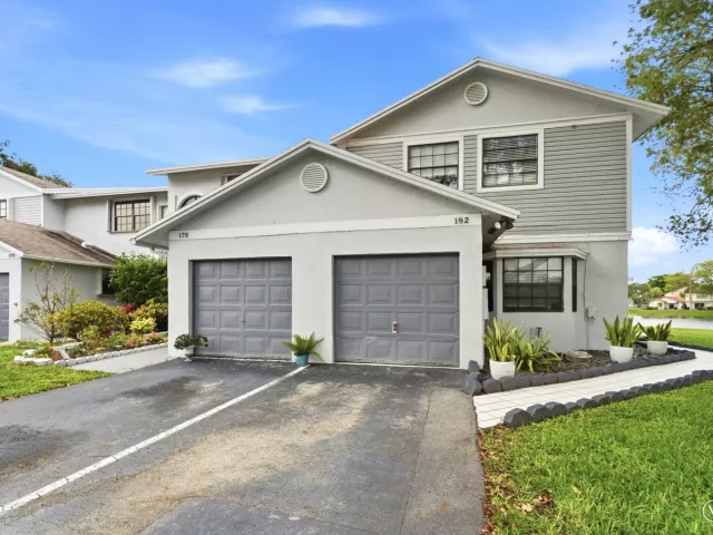 Продажа дома по адресу 176 NW 106th Terrace - фото 9375951