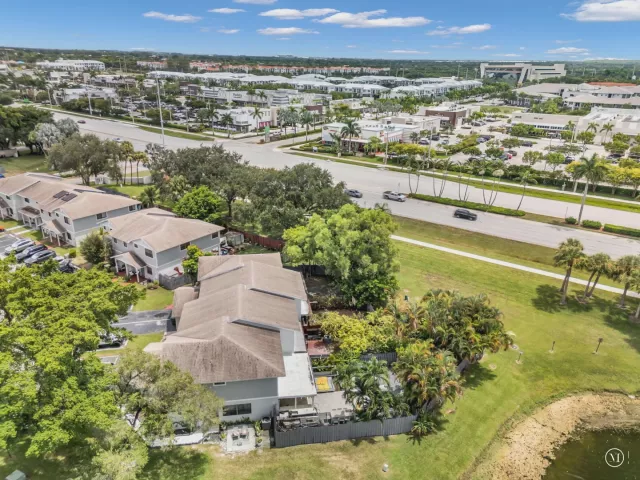 Продажа дома по адресу 176 NW 106th Terrace - фото 9375959