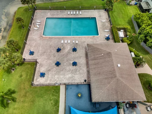 Продажа дома по адресу 176 NW 106th Terrace - фото 9375961