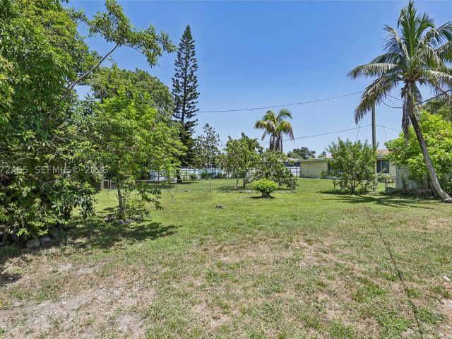 Продажа дома по адресу 521 NW 189th Ter - фото 9455847