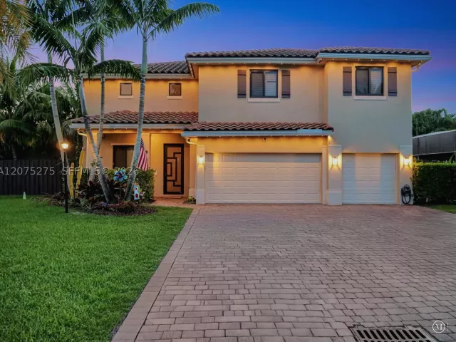 Продажа дома по адресу 2150 NW 16th Pl - фото 9350530