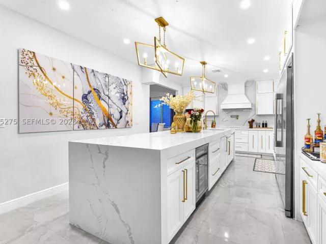 Продажа дома по адресу 2150 NW 16th Pl - фото 9350551