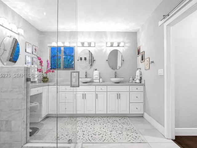 Продажа дома по адресу 2150 NW 16th Pl - фото 9350571