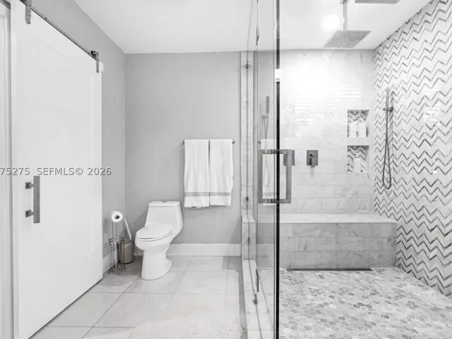 Продажа дома по адресу 2150 NW 16th Pl - фото 9350573