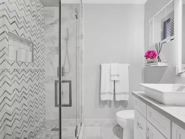 Продажа дома по адресу 2150 NW 16th Pl - фото 9350581