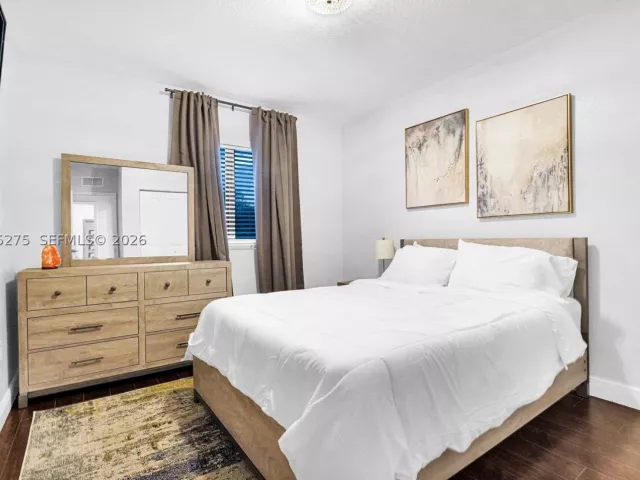 Продажа дома по адресу 2150 NW 16th Pl - фото 9350582