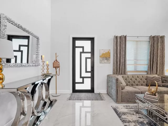 Продажа дома по адресу 2150 NW 16th Pl - фото 9350537