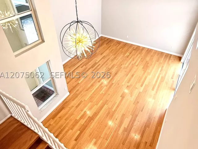 Продажа дома по адресу 1140 Oysterwood St - фото 9353775