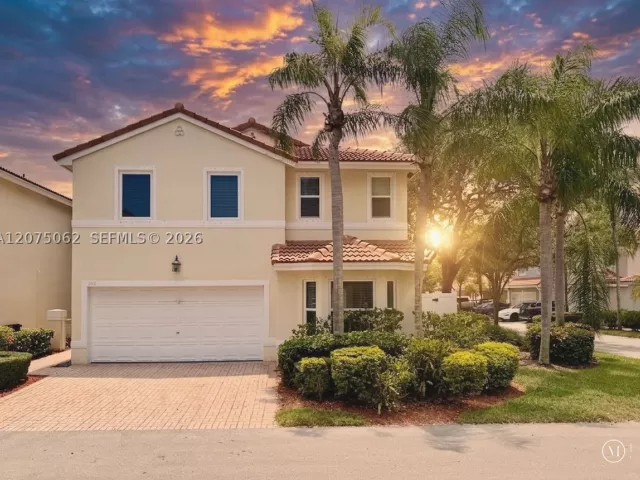 Продажа дома по адресу 1140 Oysterwood St - фото 9353763