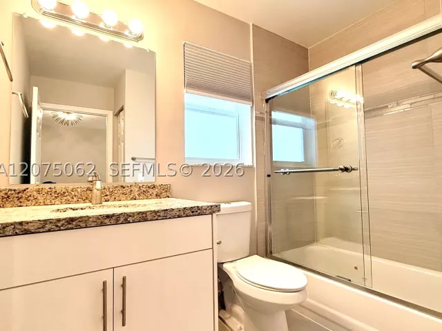 Продажа дома по адресу 1140 Oysterwood St - фото 9353788