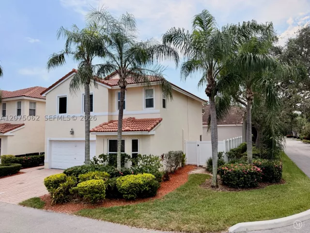 Продажа дома по адресу 1140 Oysterwood St - фото 9353799