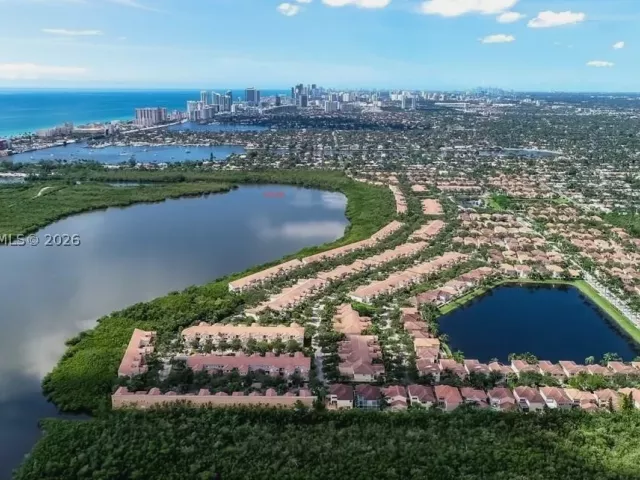 Продажа дома по адресу 1140 Oysterwood St - фото 9353806