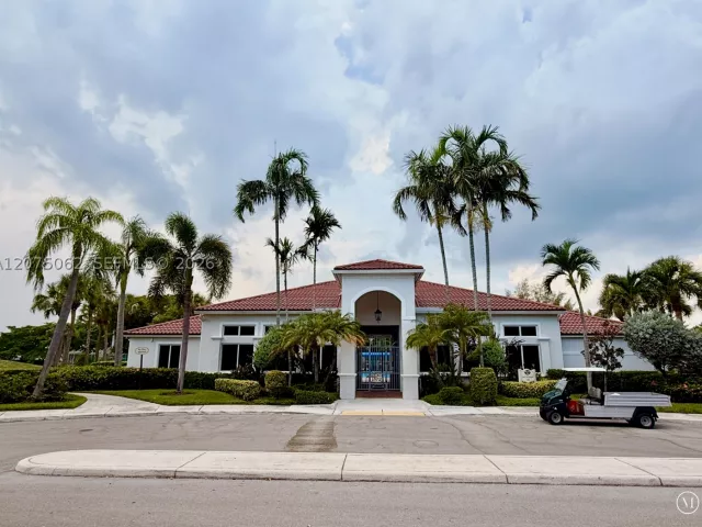 Продажа дома по адресу 1140 Oysterwood St - фото 9353808