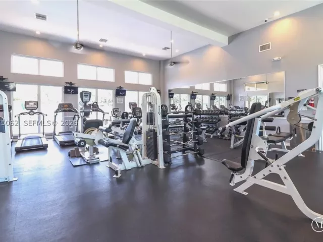 Продажа дома по адресу 1140 Oysterwood St - фото 9353812