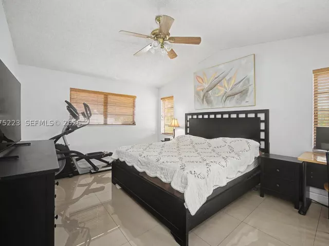 Продажа дома по адресу 16880 SW 278th St - фото 9359837