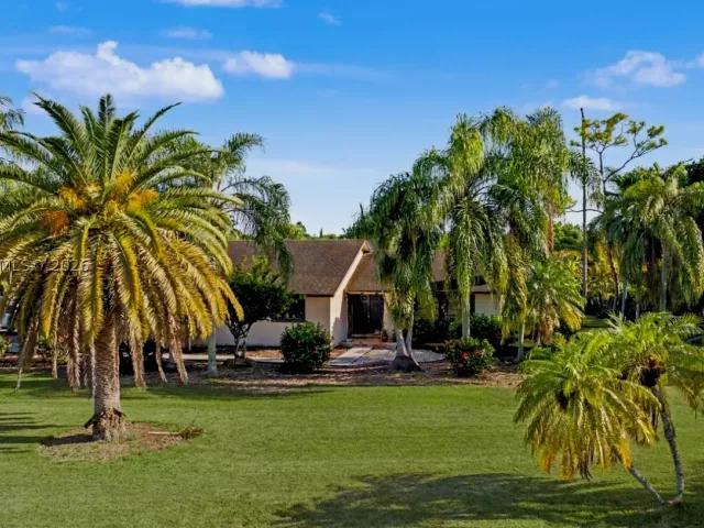 Продажа дома по адресу 16880 SW 278th St - фото 9359852