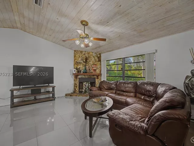 Продажа дома по адресу 16880 SW 278th St - фото 9359825