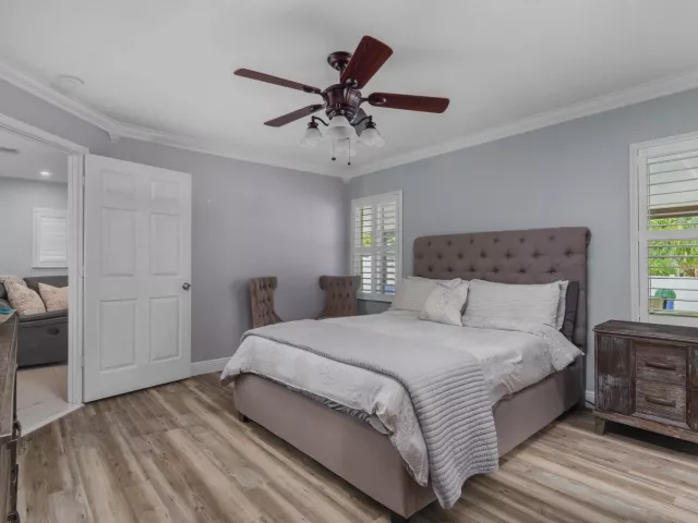 Продажа дома по адресу 533 NE 1st Avenue - фото 9355289
