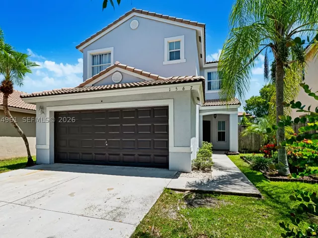 Продажа дома по адресу 1567 SE 20th Ave - фото 9362581