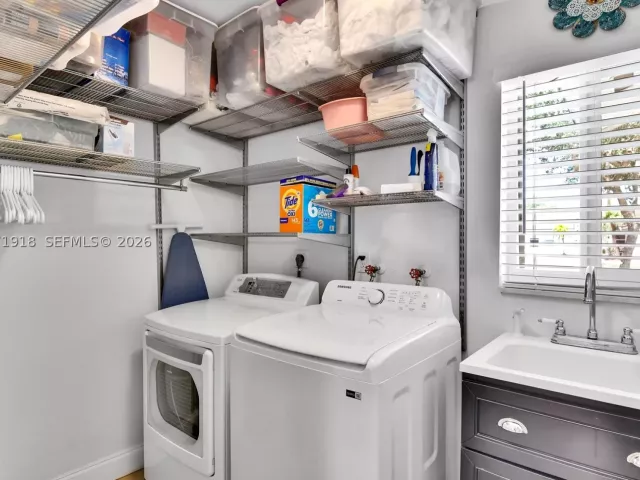 Продажа дома по адресу 13241 SW 104th Ave - фото 9372397
