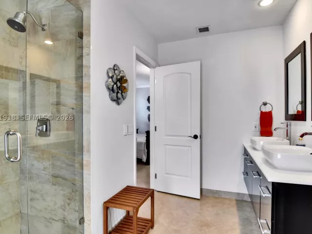 Продажа дома по адресу 13241 SW 104th Ave - фото 9372410