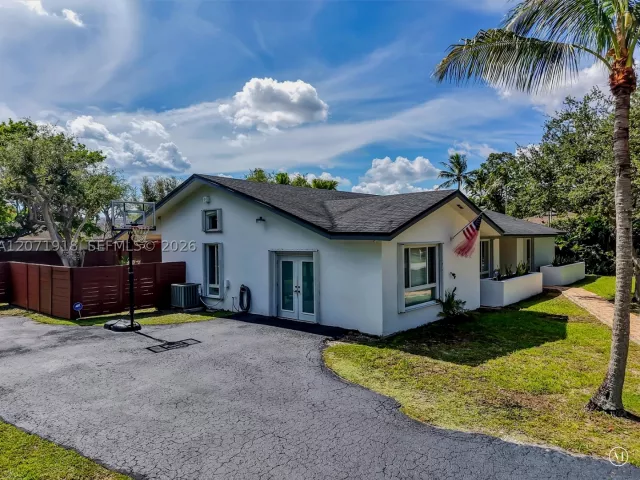 Продажа дома по адресу 13241 SW 104th Ave - фото 9372377