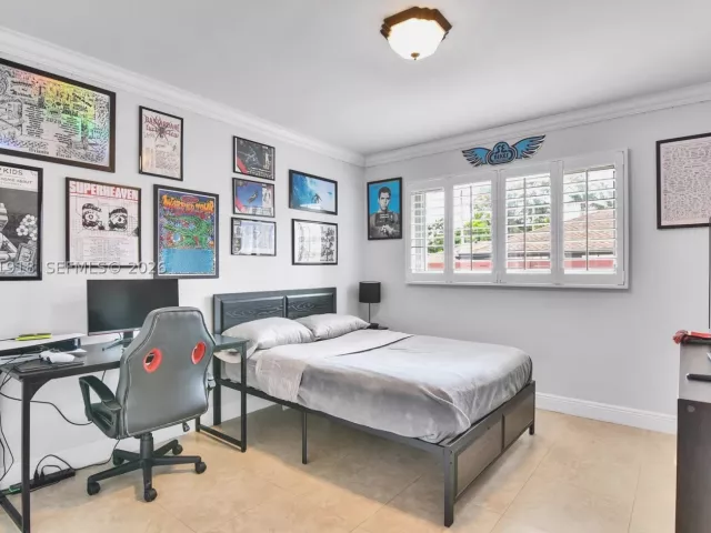 Продажа дома по адресу 13241 SW 104th Ave - фото 9372417