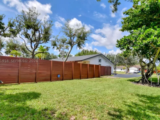Продажа дома по адресу 13241 SW 104th Ave - фото 9372426