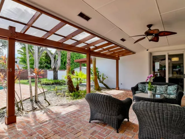 Продажа дома по адресу 13241 SW 104th Ave - фото 9372431