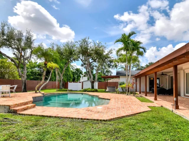 Продажа дома по адресу 13241 SW 104th Ave - фото 9372433