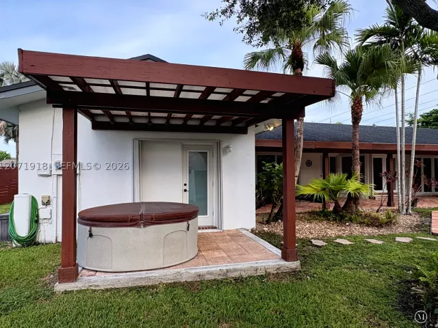 Продажа дома по адресу 13241 SW 104th Ave - фото 9372439